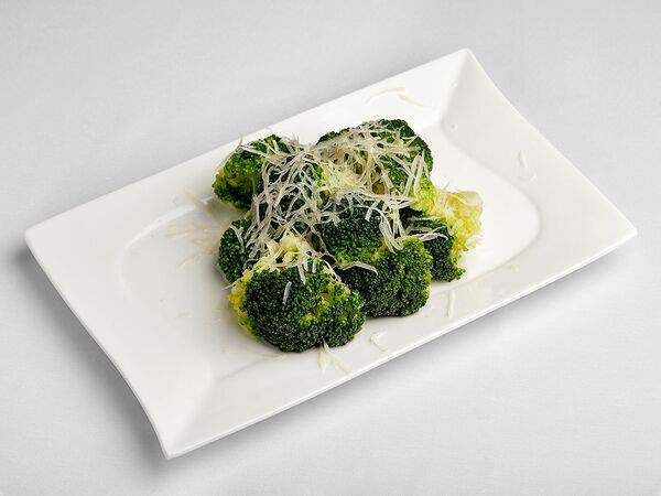 Ресторан Метрополь - Брокколи на пару с пармезаном