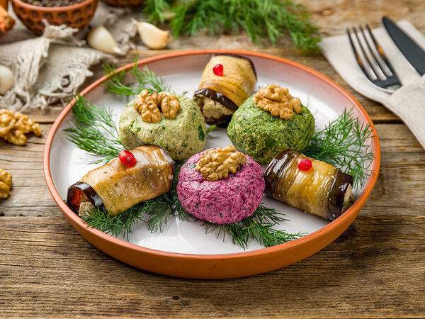 Ресторан Пхали & хинкали маяк в Сочи