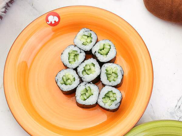 Большие Тарелки - Ролл с огурцом