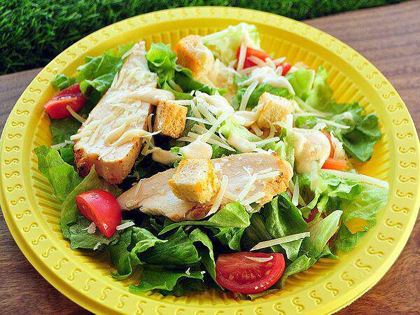 Хинкали Хаус - Салат Цезарь с курицей