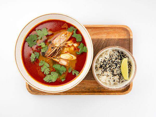 Chi Chi Asian Bistro - Том ям