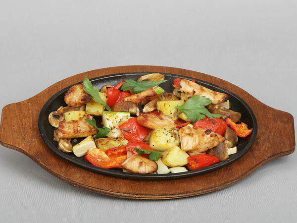 Гриль-Бар Лето - Сковорода с курицей