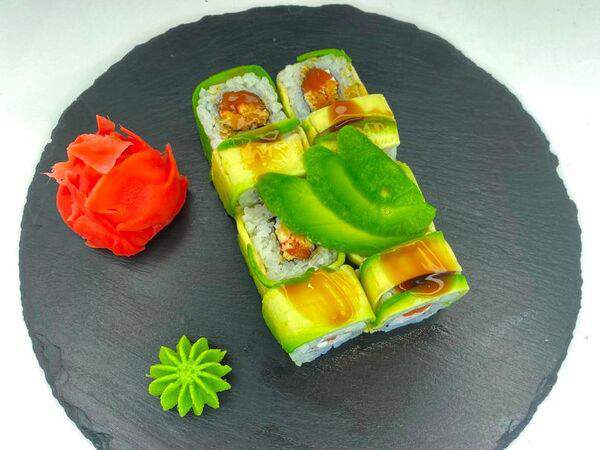 Солянка - Авокадо ролл