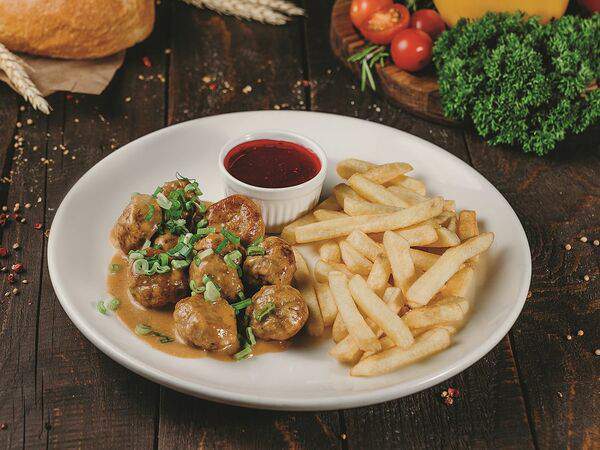 Хлебные истории - Шведские фрикадельки с картофелем фри