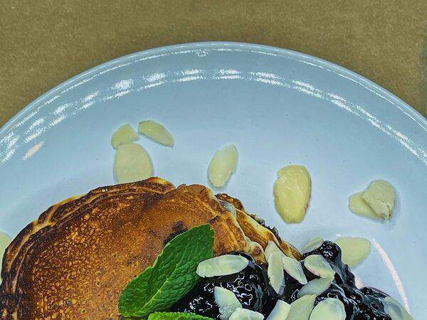 Шкаф - Черничные оладьи