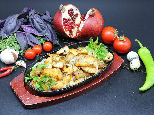 Кафе Хачапуридзе - Жареный картофель с грибами