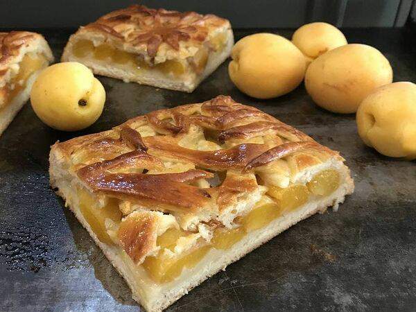 Штолле - Пирог со свежими абрикосами