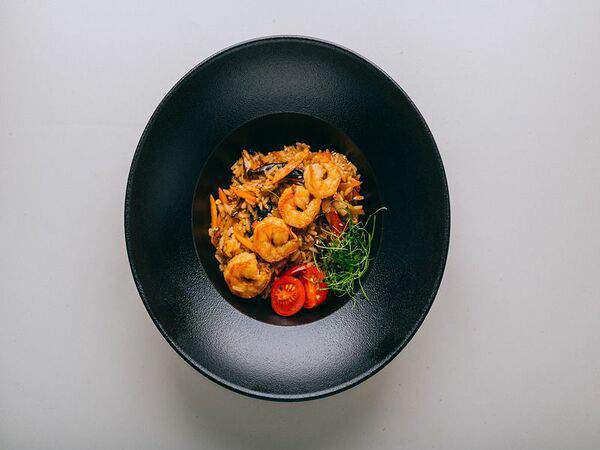 Wooden - Вок с креветками и рисом