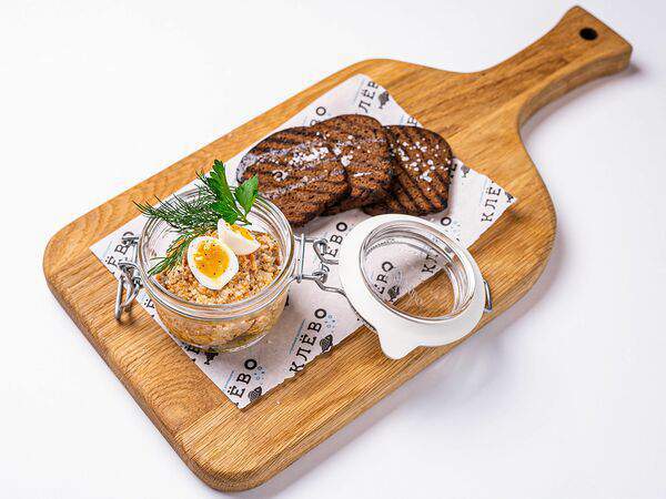 Клево - Печень трески с бородинским хлебом