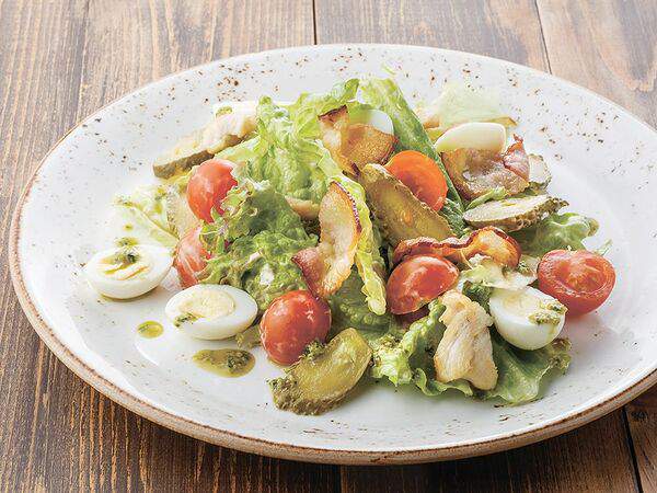 Челси паб - Салат Чиккен чили