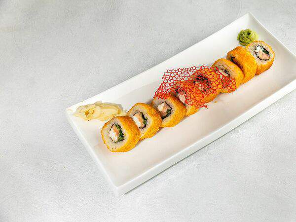 Бай тай - Ролл Темпура с лососем и сыром