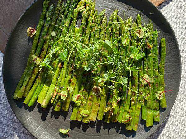 Пау Вау - Спаржа, жаренная на гриле