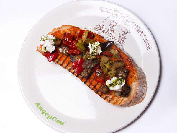 АндерСон - Брускетта с овощами гриль и сливочным сыром