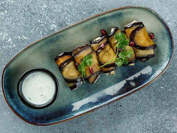 Дом Нино - Рулетики из баклажанов