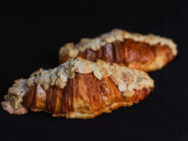 Western coffee - Круассан Миндальный