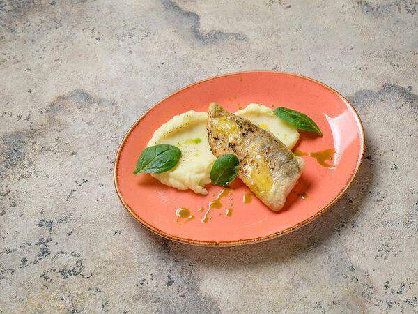 Роберто - Филе судака с голландским соусом