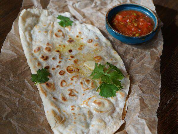 Крафт-кафе Вжарим - Хрустящая лепешка с мясом