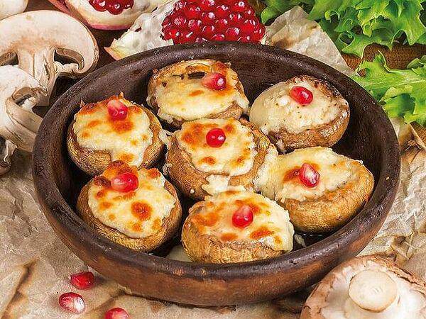 Мушмула - Шампиньоны с сулугуни