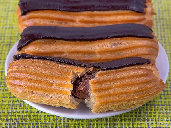 Мастер Шоколад - Пирожное Эклер шоколадный