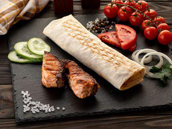 На Труда - Шаурма с сёмгой (маленькая)