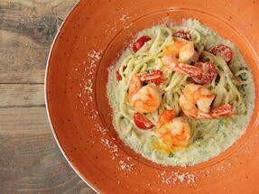 Pomidoroff - Паста Альфредо с тигровыми креветками