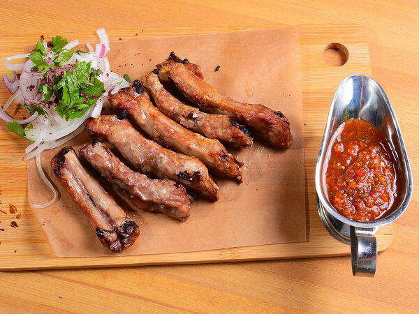 Каретный двор - Шашлык из свиных рёбрышек