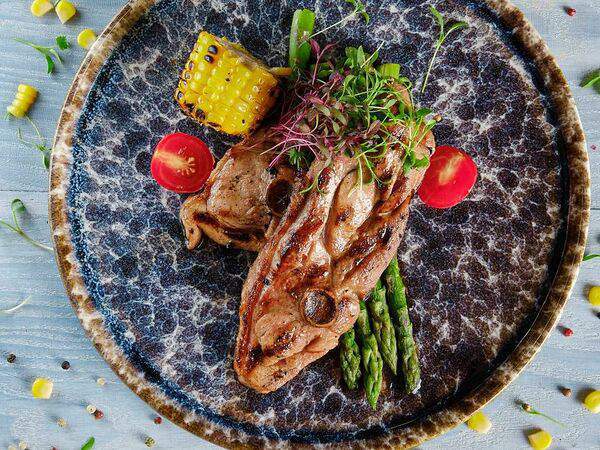 Мархаба - Утиная грудка на гриле со спаржей и кукурузой под вишневым соусом