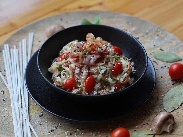 Happyx Cafe - Удон Карбонара