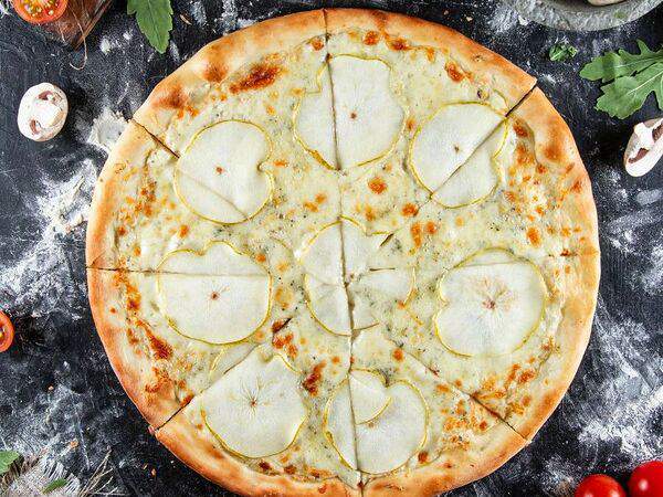 Pizza 32 cm - Груша с горгонзолой