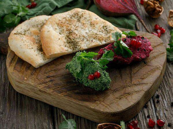 Мамалыга Бар - Пхали из шпината