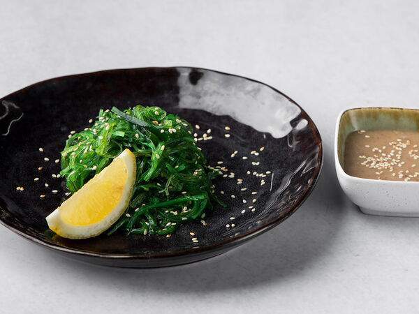 Лапшу не вешай - Салат чука с соусом гамадари