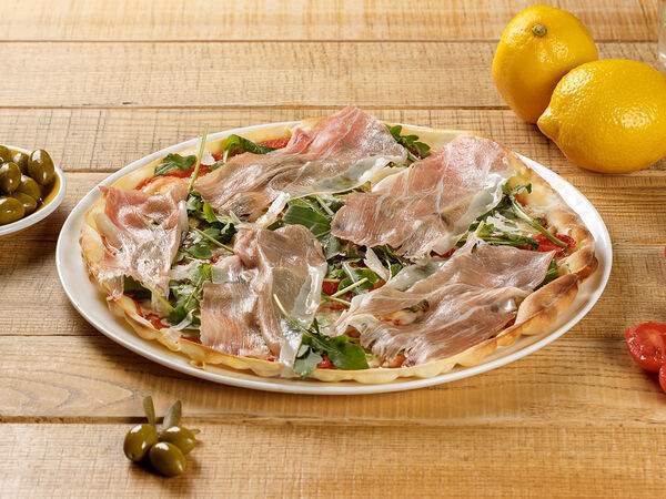 Maccheroni - Пицца с пармской ветчиной