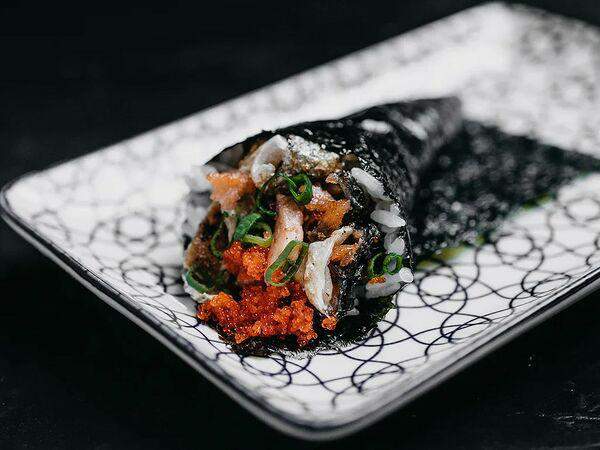 Ryba international - Хенд ролл Салмон скин спайси