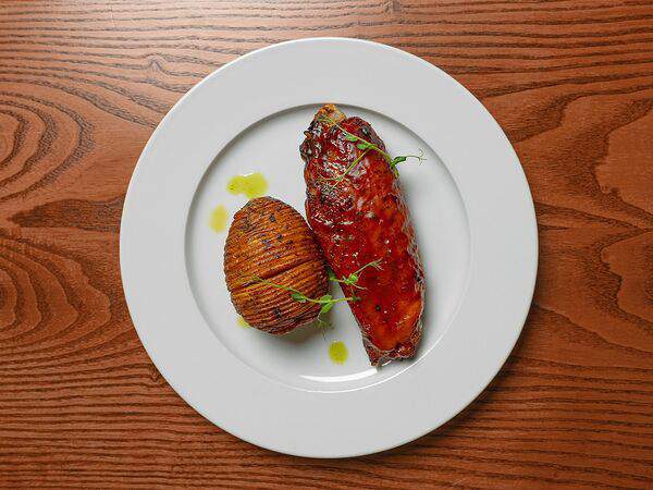 Maison - Крыло индейки с запеченным картофелем