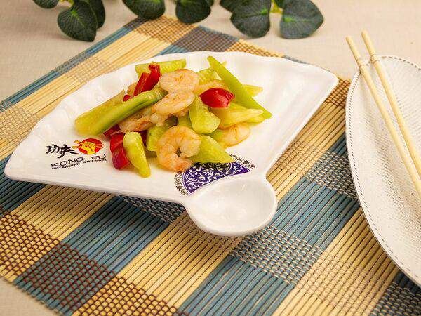 Kong Fu - Салат с огурцами и креветками