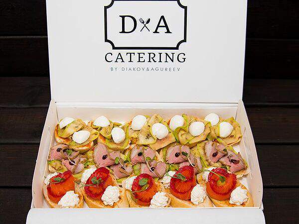 DA Catering - Food box Брускетты