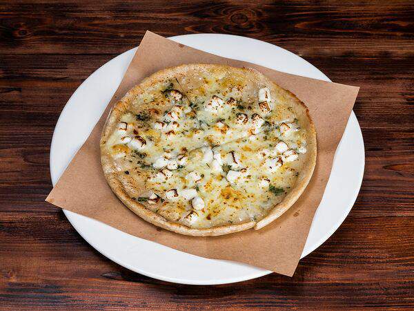 Трактир Колесо - Лепешка с брынзой и зеленью