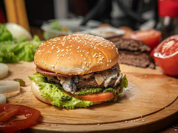 Bizon Grill Café - Бургер Мухомор