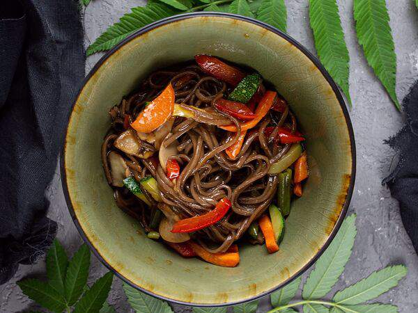 Sailor Moon - Лапша Соба терияки с овощами