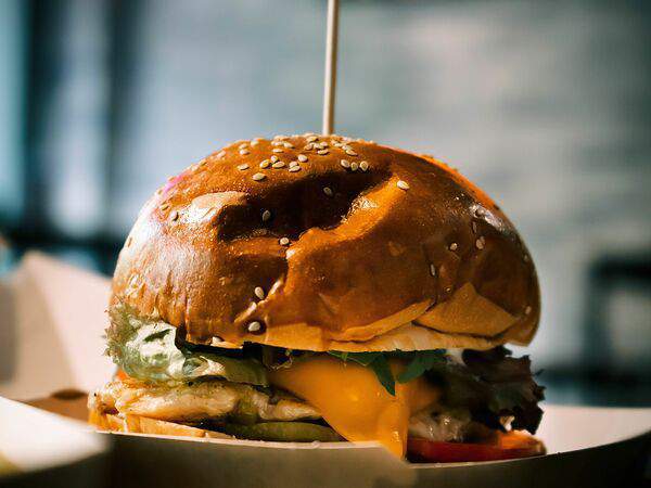 Hot Burger - Hot Cheeseburger с курицей