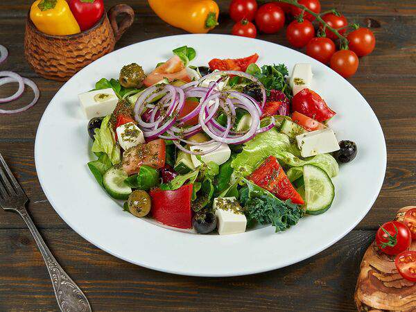 Тринити ирландский паб - Салат Греческий