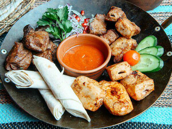 Hurma - Ассорти шашлыков из трех видов мяса