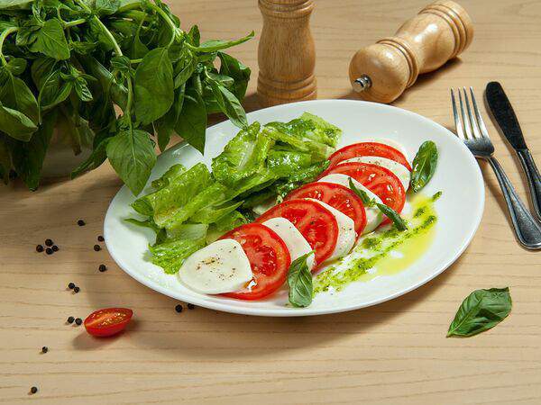 Перчини Grill & Wine - Капрезе