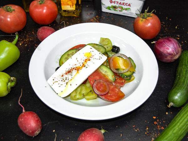 О2 кафе - Салат Греческий