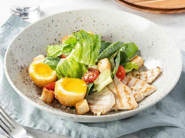 Империя Пиццы и Суши - Салат Цезарь с курицей