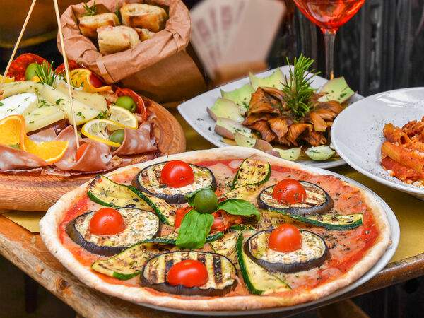 Ресторан Кафе Gold в Алматы