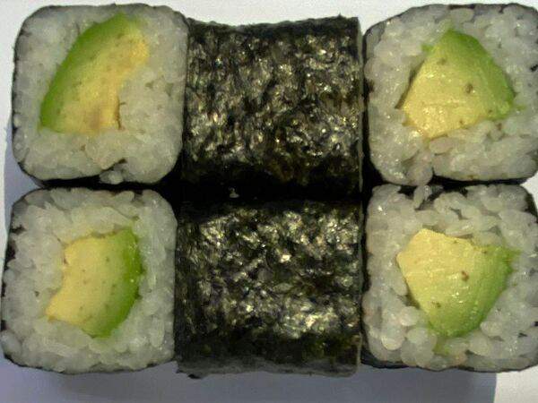 Время вкусных путешествий - Мини-ролл Маки с авокадо