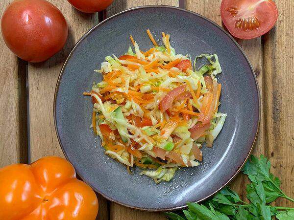 Пекаридзе - Салат из сезонных овощей