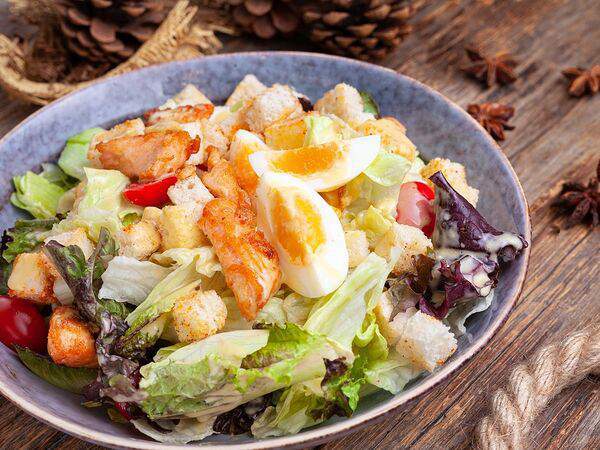 В Шатрах - Цезарь с жареной семгой