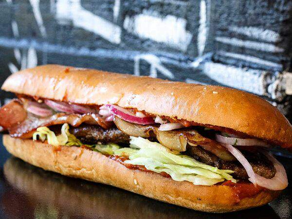 Black burger - Бургер Чевапчичи Чикен